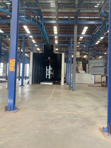 Wuhan Lincheng Longyue Automobile Sales Co., Ltd. línea de producción del fabricante
