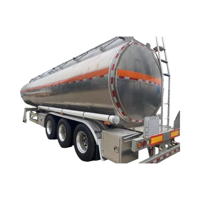 Semiremolque robusto para camiones cisterna: diseñado para el transporte seguro y eficiente de combustibles líquidos y materiales peligrosos