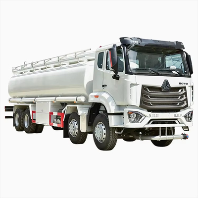 Camiones cisterna de combustible de 5000 litros Camiones cisterna Howo Camión cisterna 6x4 8x4 Sinotruck Camión cisterna de agua usado
